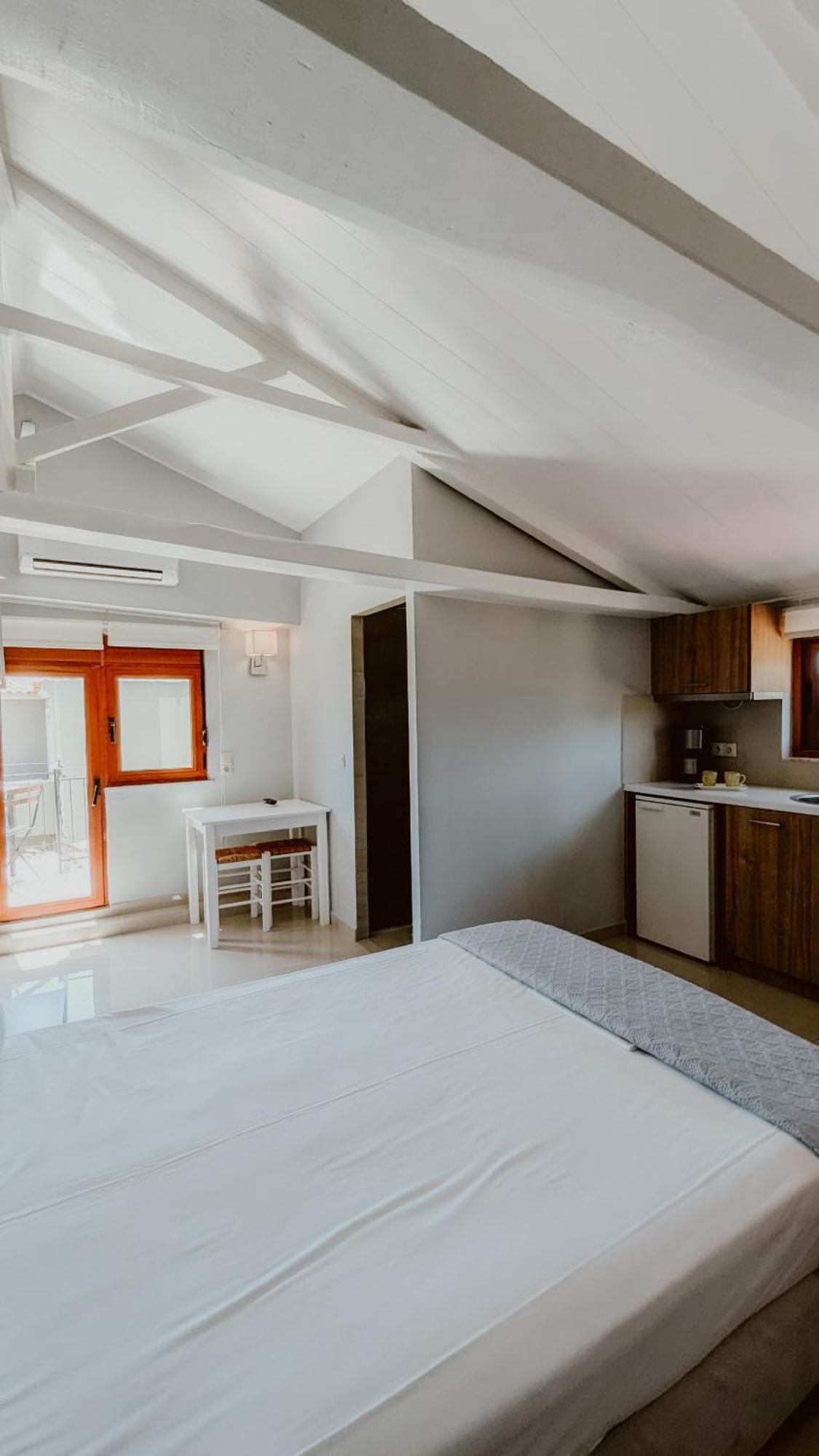 Ariadnes Holiday Accommodation Apidias Lakos Екстер'єр фото